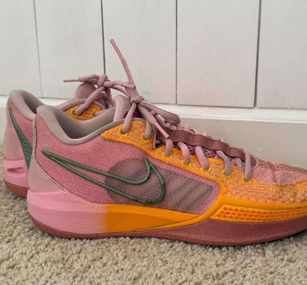 Nike Sabrina 1 West Coast Roots Size 8.5 Pink Basketball Shoes